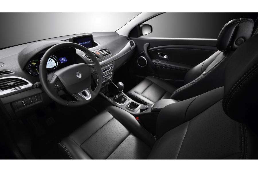  Renault Megane Coupe 2009 года  (фото 44 из 73)